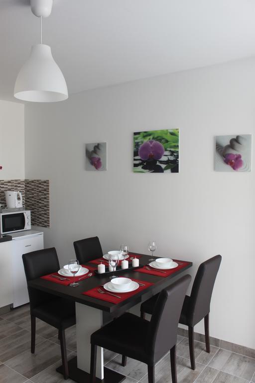 Apartments Antisa Baška Voda Esterno foto